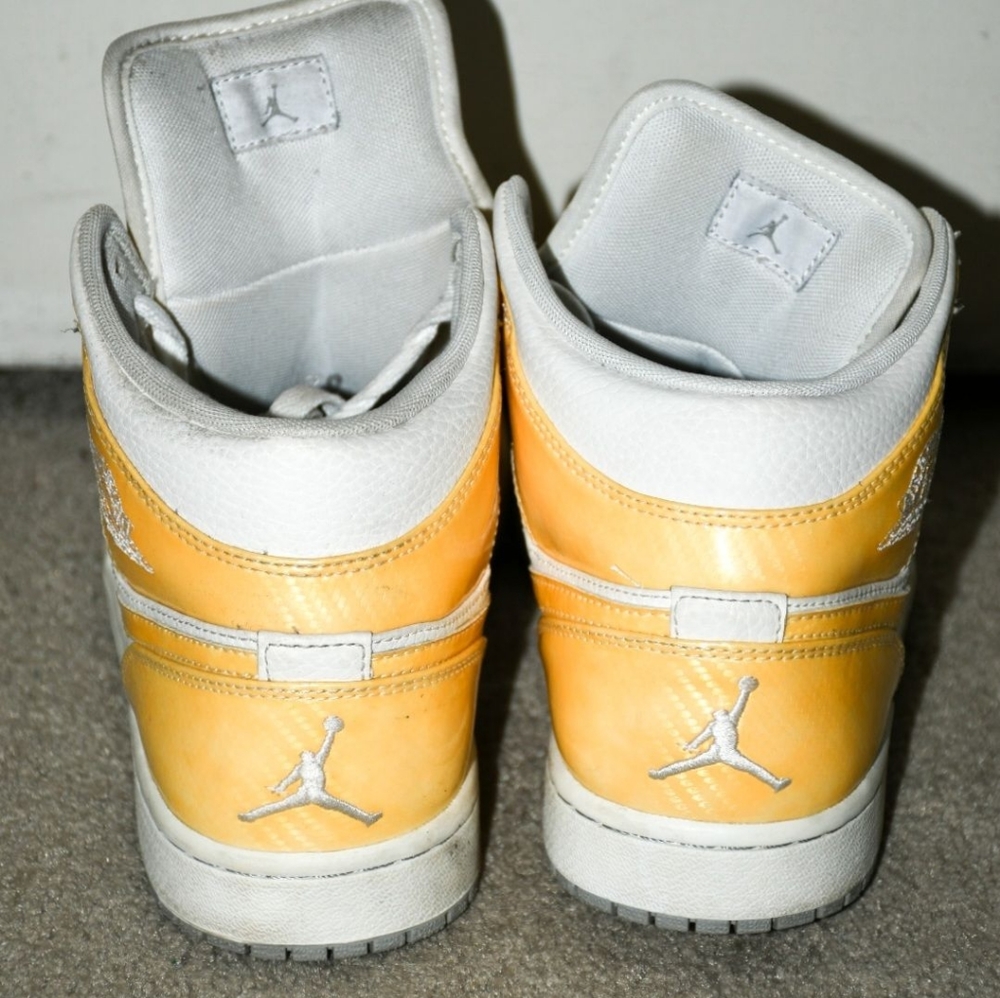 Jordan Retro 1 - Picture 4 of 5